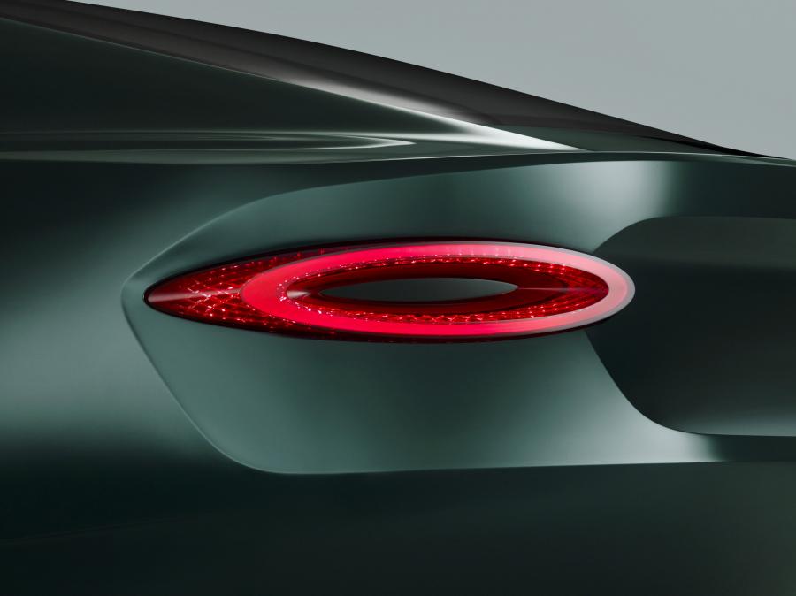  Bentley EXP 10 Speed 6 2015 года  (фото 10 из 16)